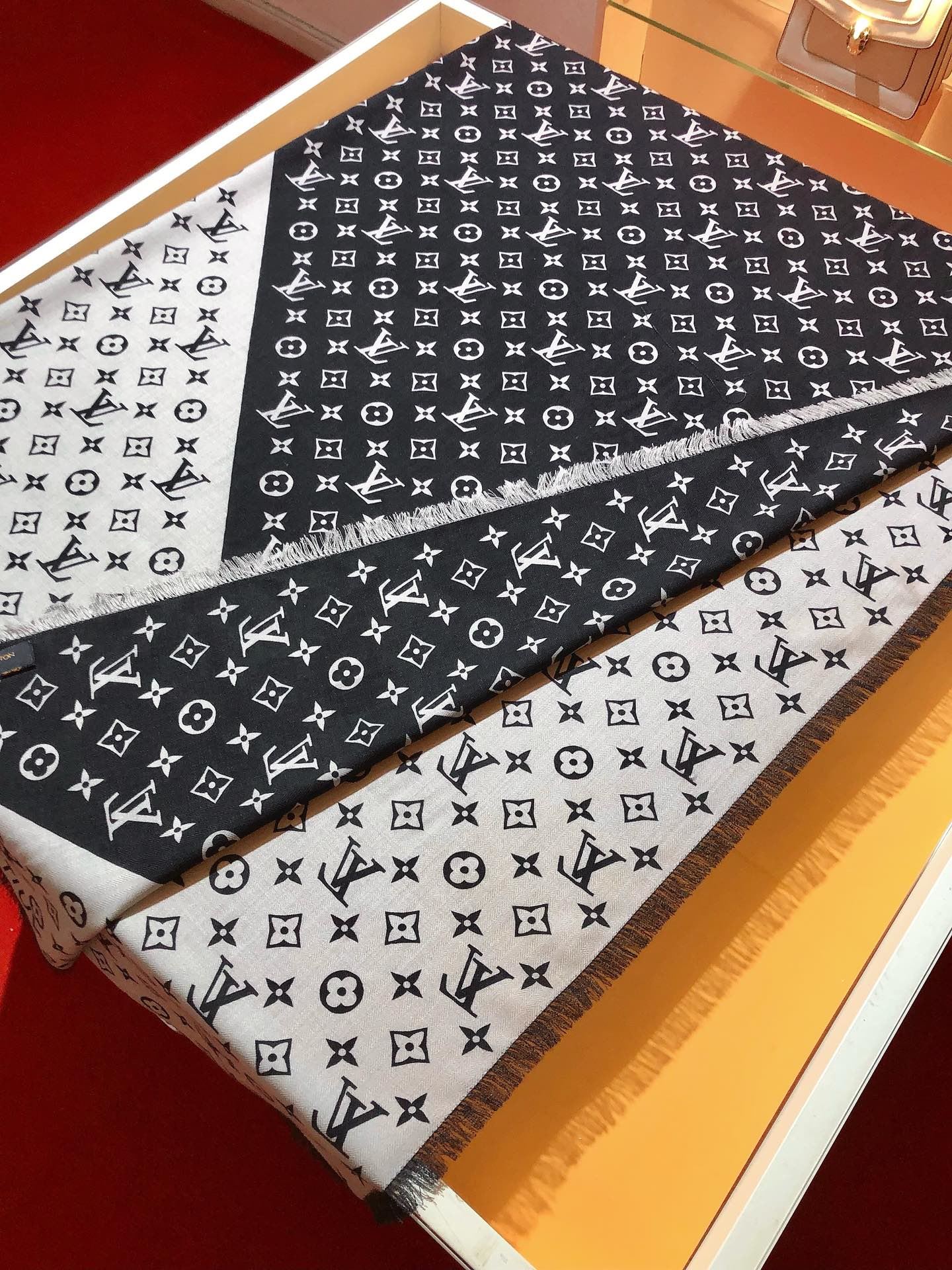 Louis Vuitton Scarf